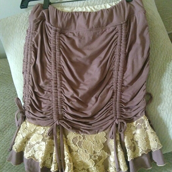 Cinche, bustle - Picture 3 of 3